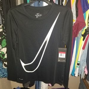 Girls Nike shirt long sleeve